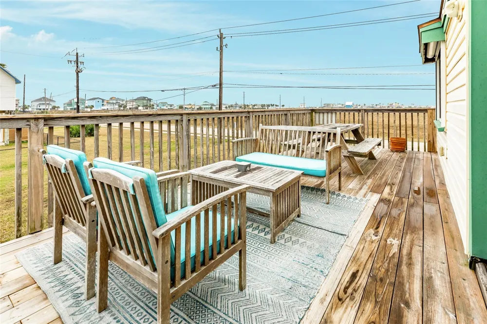 16725 Captain Bligh Road Jamaica Beach, TX 77554