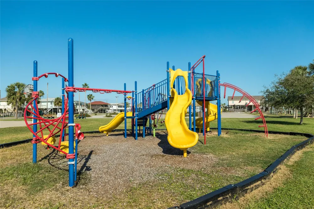 16725 Captain Bligh Road Jamaica Beach, TX 77554