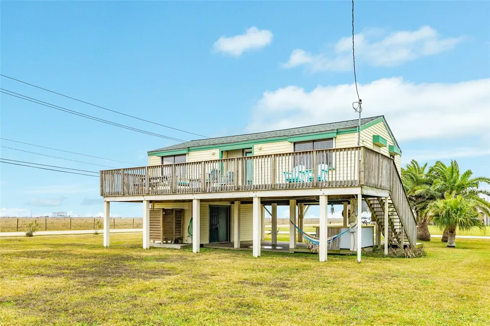 16725 Captain Bligh Road Jamaica Beach, TX 77554