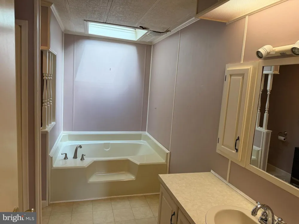 13 HOLLY COURT Mays Landing, NJ 08330