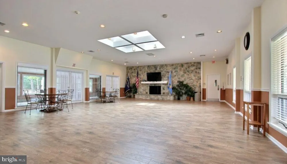 13 HOLLY COURT Mays Landing, NJ 08330