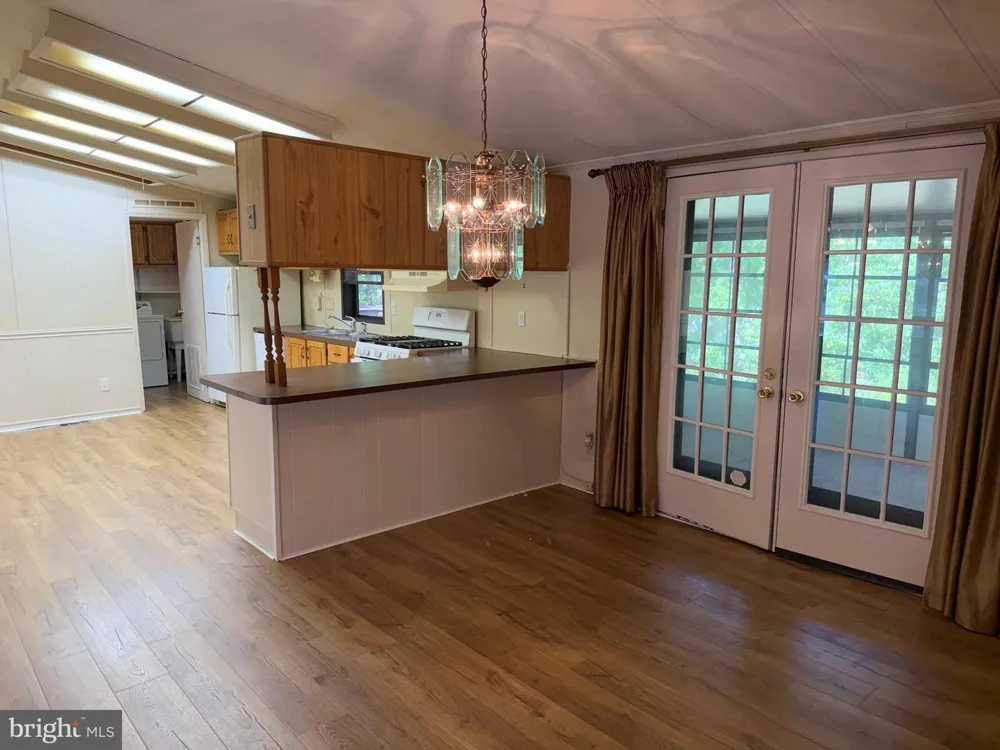 13 HOLLY COURT Mays Landing, NJ 08330