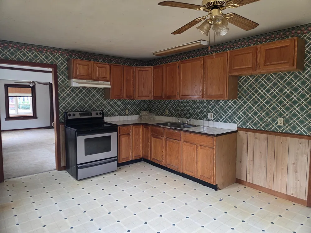 502 S Main Street Crystal, MI 48818