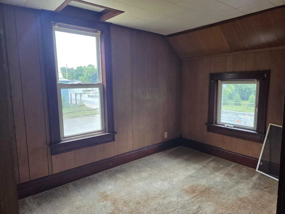 502 S Main Street Crystal, MI 48818