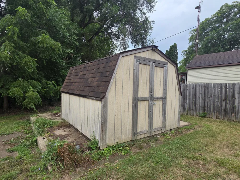 502 S Main Street Crystal, MI 48818