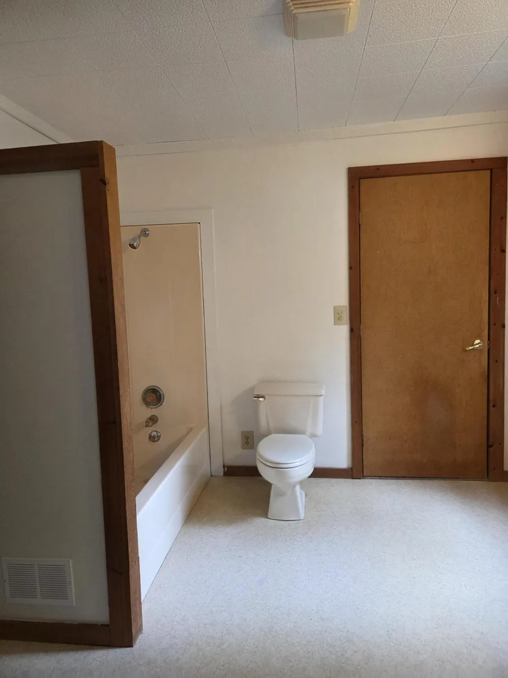 502 S Main Street Crystal, MI 48818