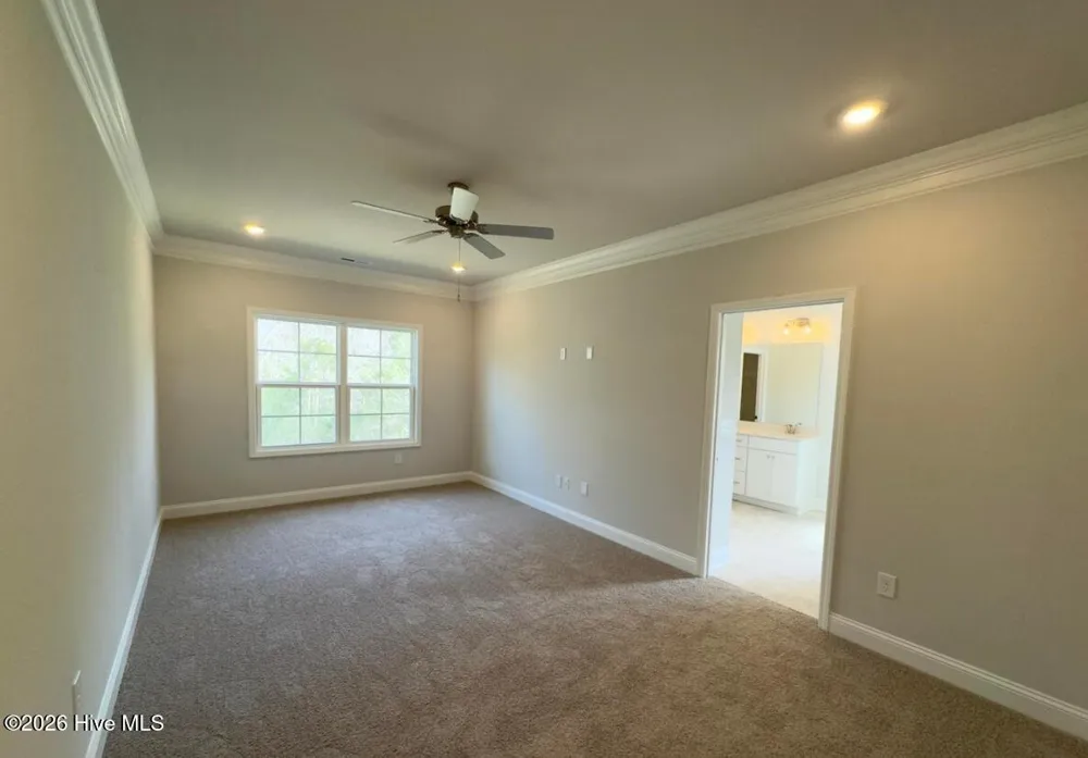143 Firethorn Circle Wallace, NC 28466