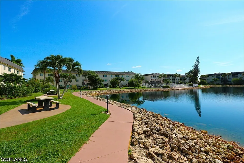 Manatee Road #H202 Naples, FL 34114