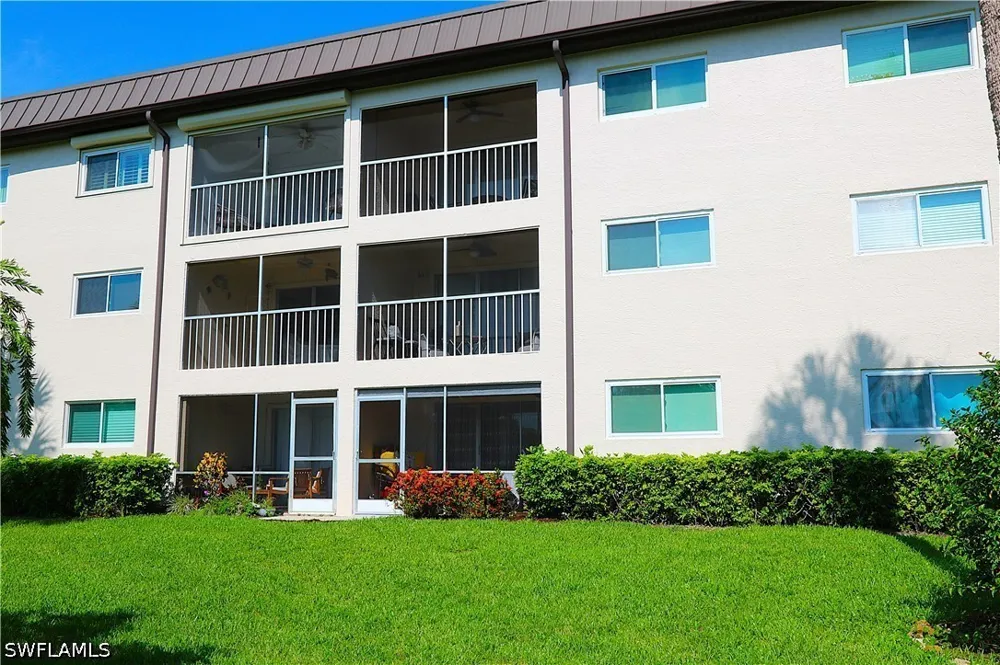 Manatee Road #H202 Naples, FL 34114