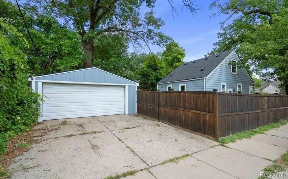 505 GARDENDALE STREET Ferndale City, MI 48220