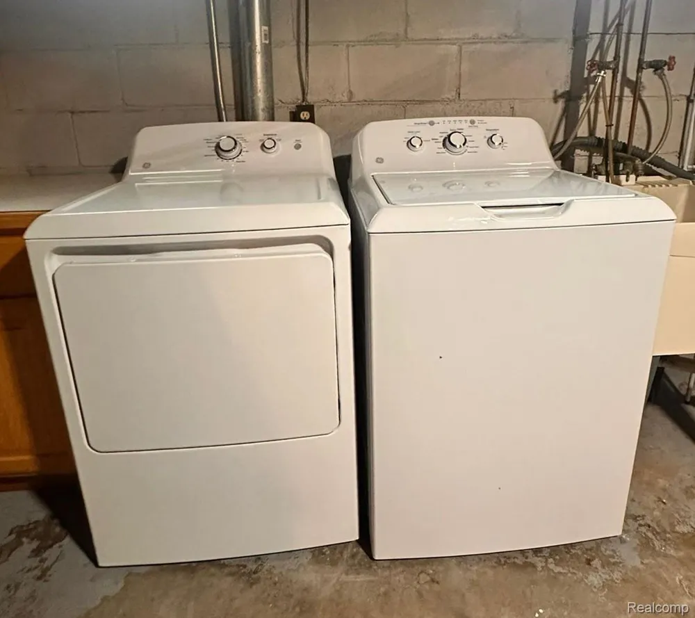 505 GARDENDALE STREET Ferndale City, MI 48220
