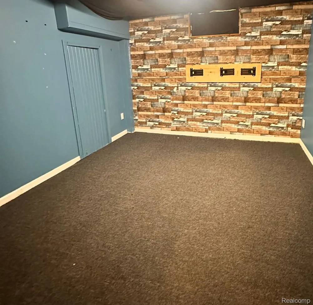 505 GARDENDALE STREET Ferndale City, MI 48220