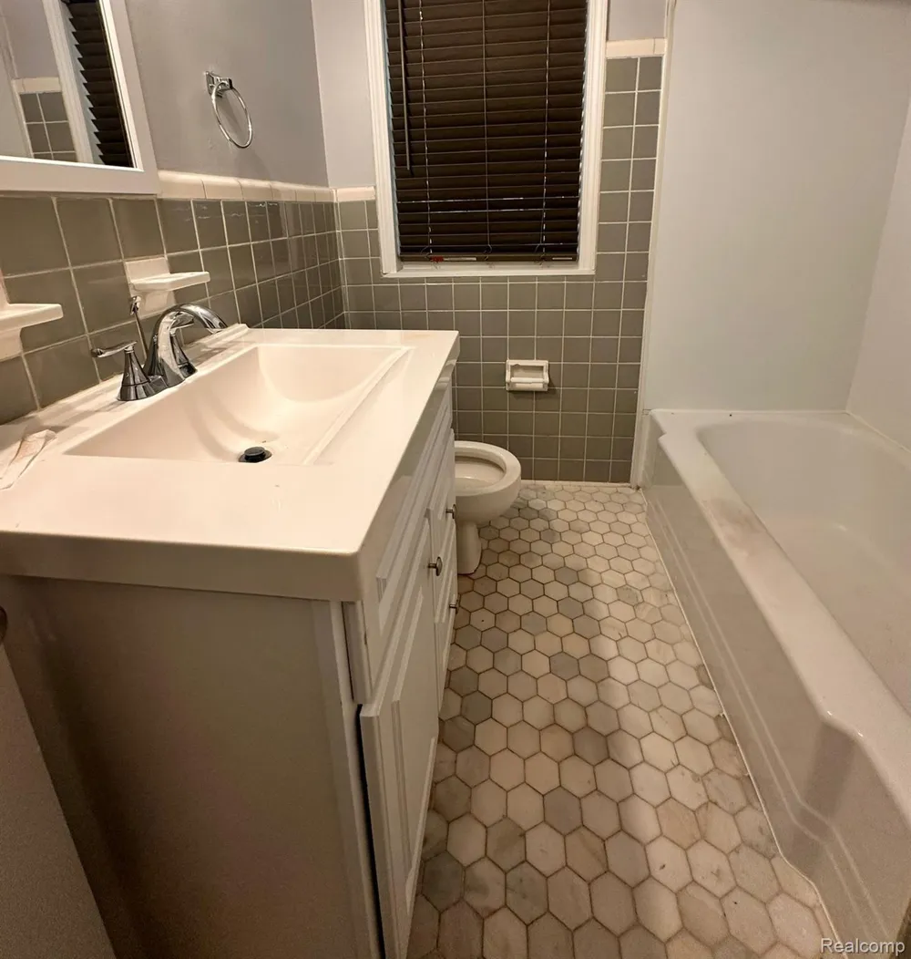 505 GARDENDALE STREET Ferndale City, MI 48220