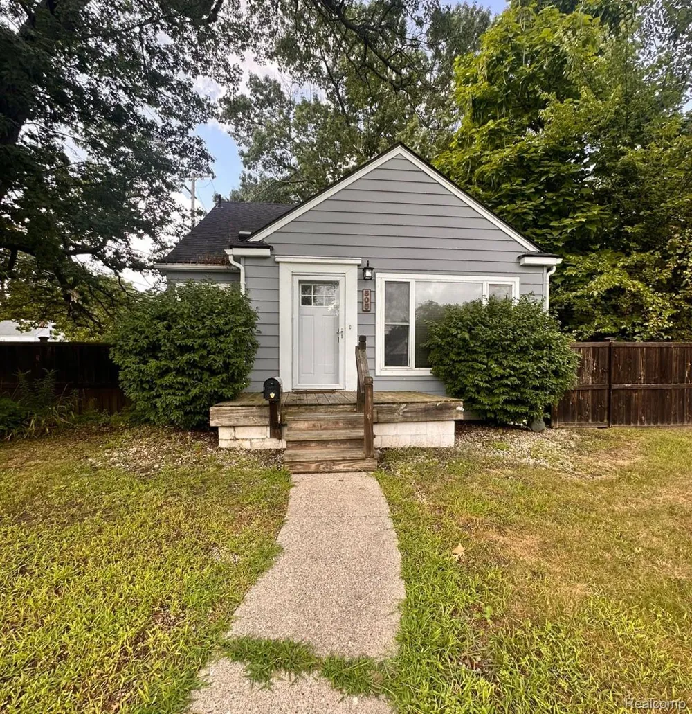 505 GARDENDALE STREET Ferndale City, MI 48220
