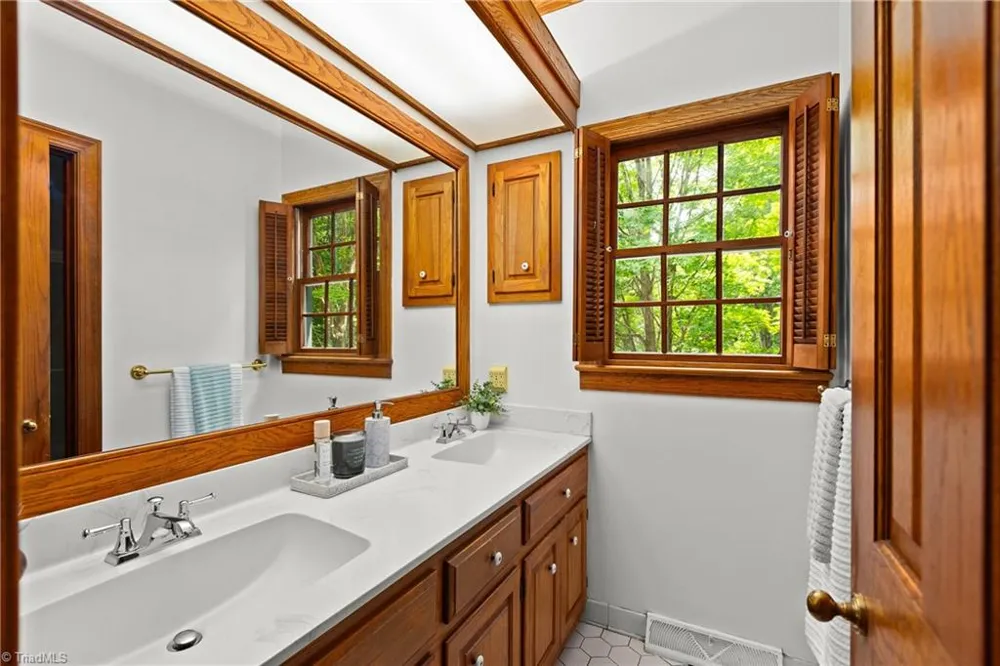 312 Partridge Lane Lexington, NC 27292