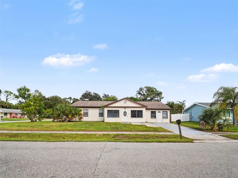 4060 AVANTI CIRCLE North Port, FL 34287