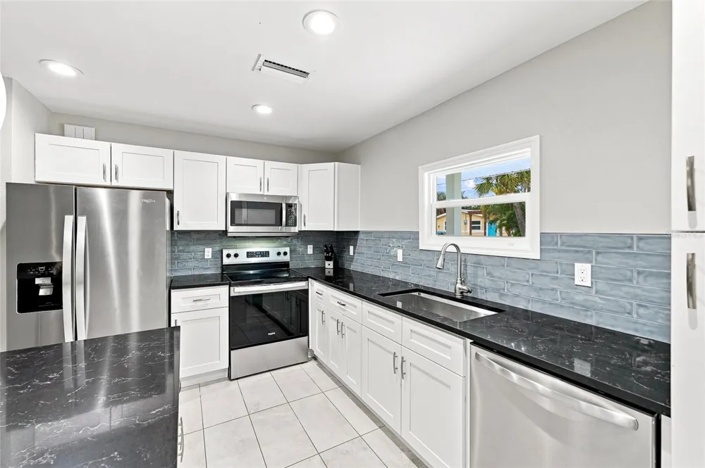 608 SAINT JUDES DRIVE Longboat Key, FL 34228