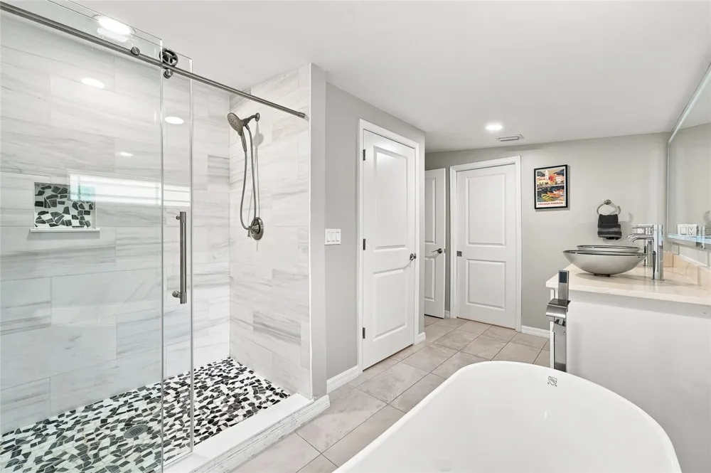 608 SAINT JUDES DRIVE Longboat Key, FL 34228