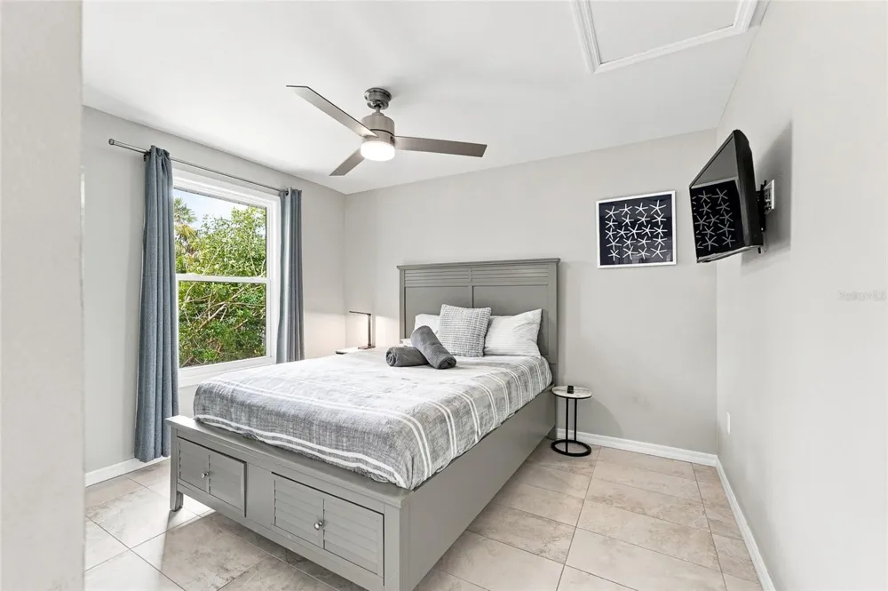 608 SAINT JUDES DRIVE Longboat Key, FL 34228