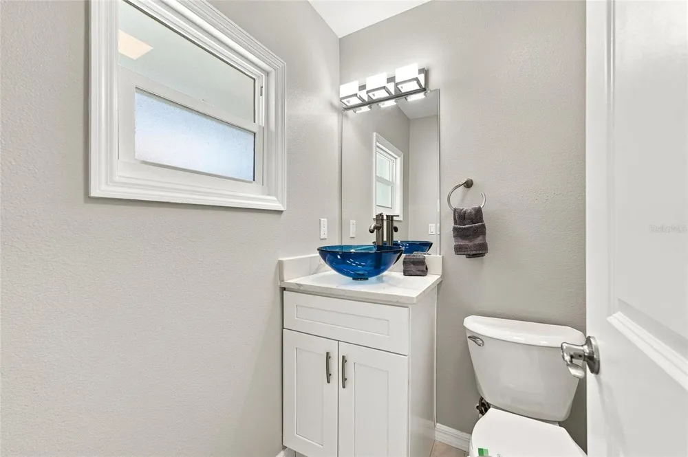 608 SAINT JUDES DRIVE Longboat Key, FL 34228