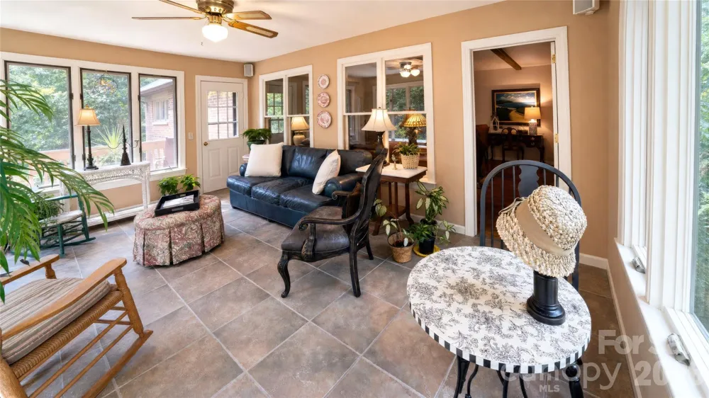 417 Stonecroft Drive SE Lenoir, NC 28645