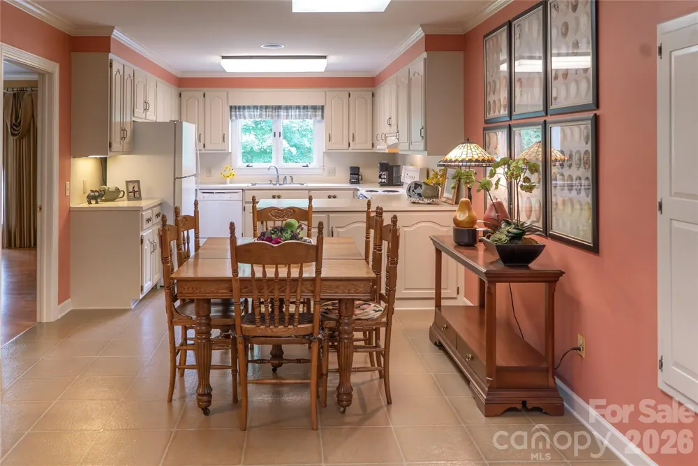 417 Stonecroft Drive SE Lenoir, NC 28645