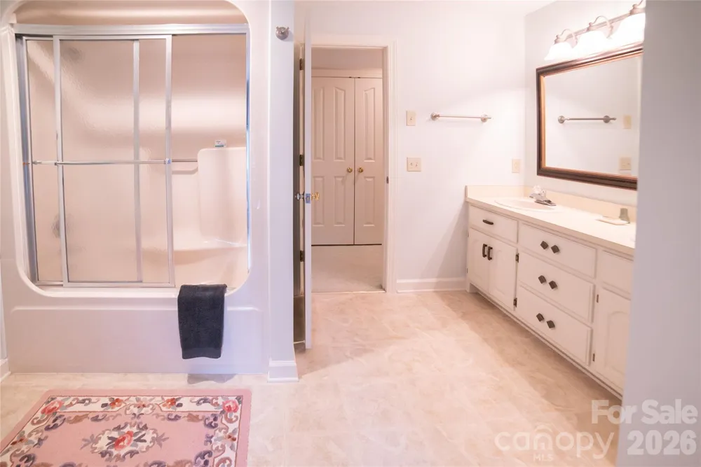 417 Stonecroft Drive SE Lenoir, NC 28645