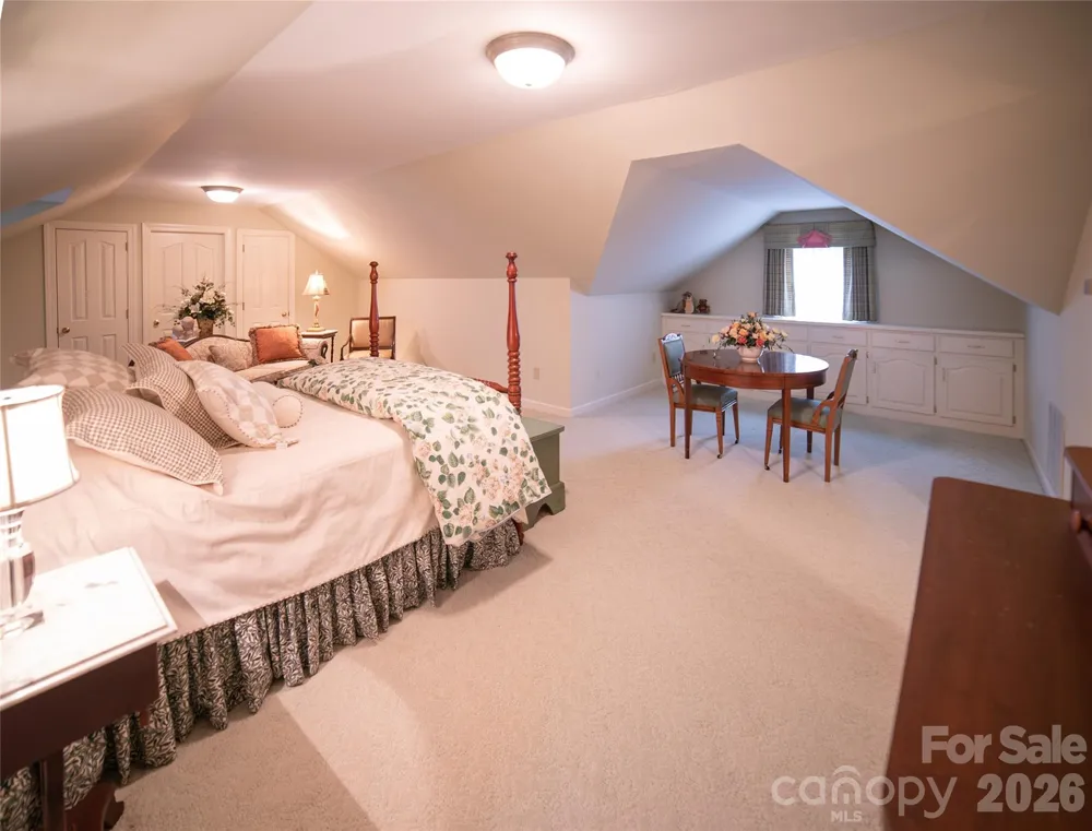 417 Stonecroft Drive SE Lenoir, NC 28645