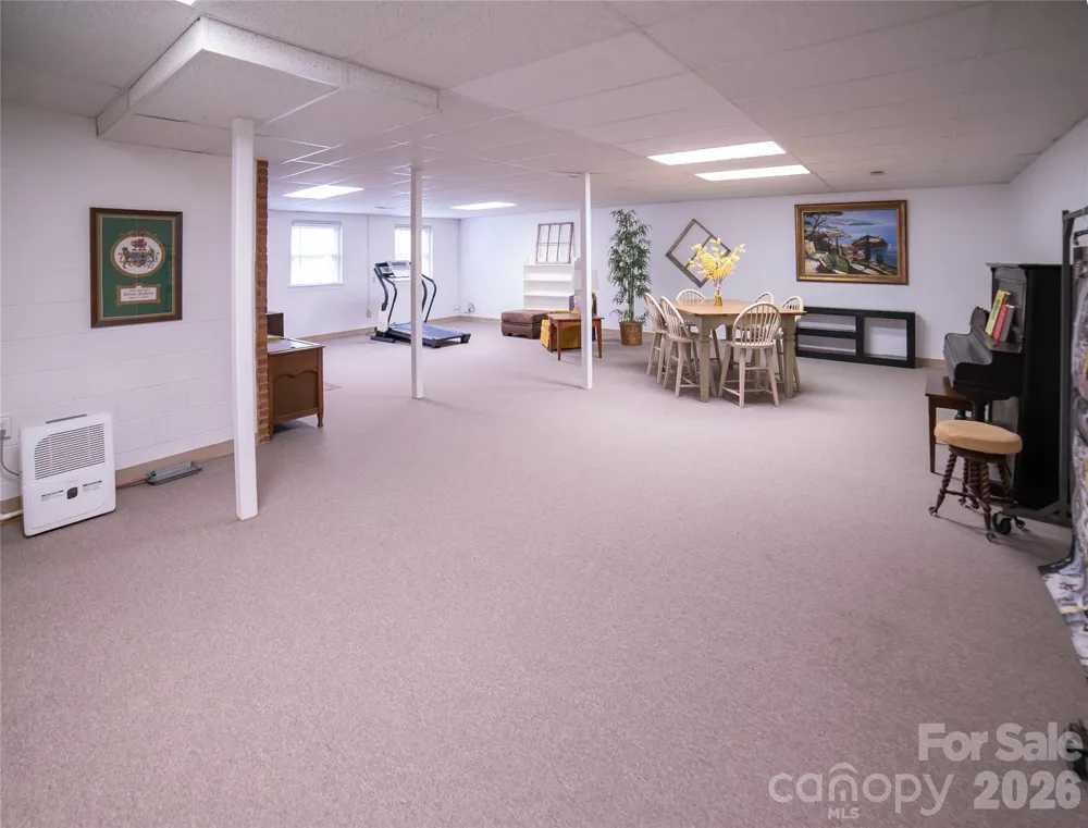 417 Stonecroft Drive SE Lenoir, NC 28645