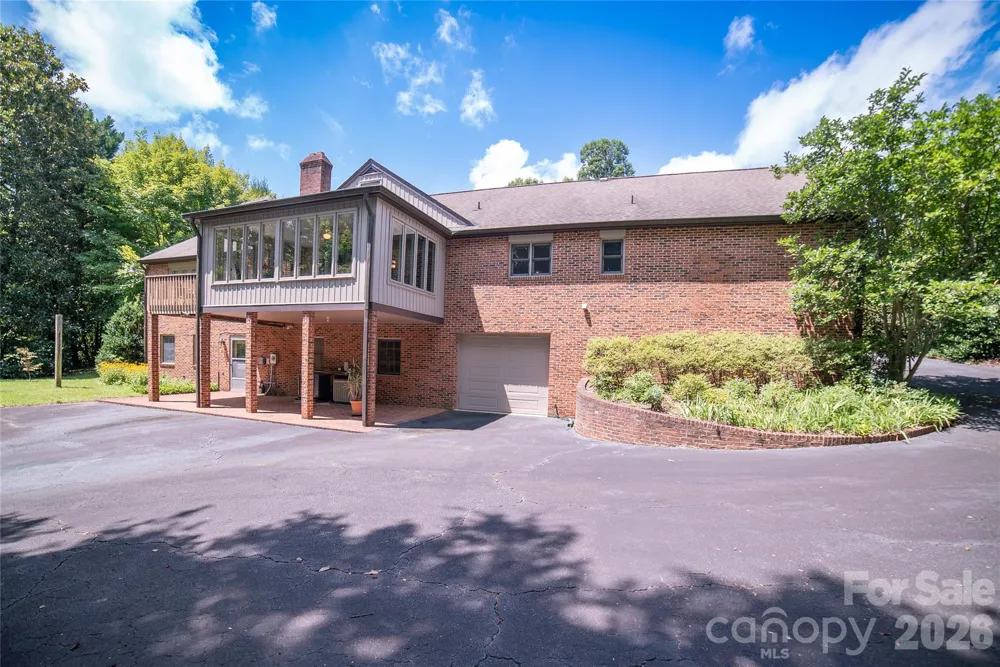 417 Stonecroft Drive SE Lenoir, NC 28645