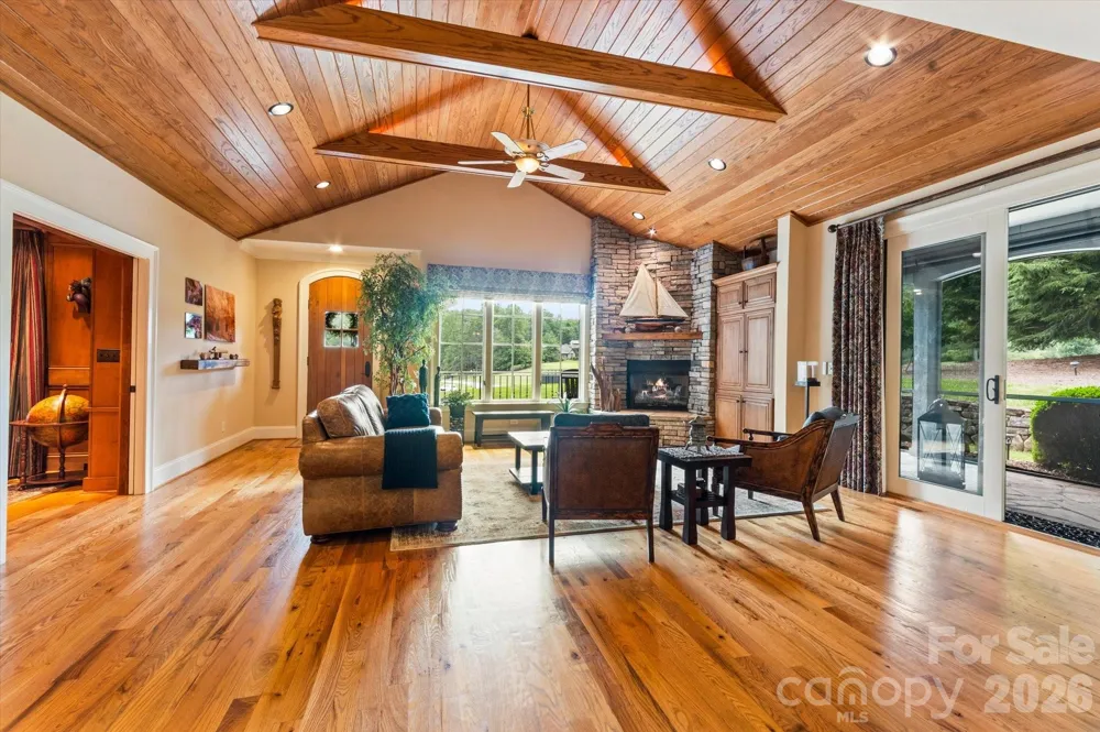 6 Jasmine Lane Brevard, NC 28712