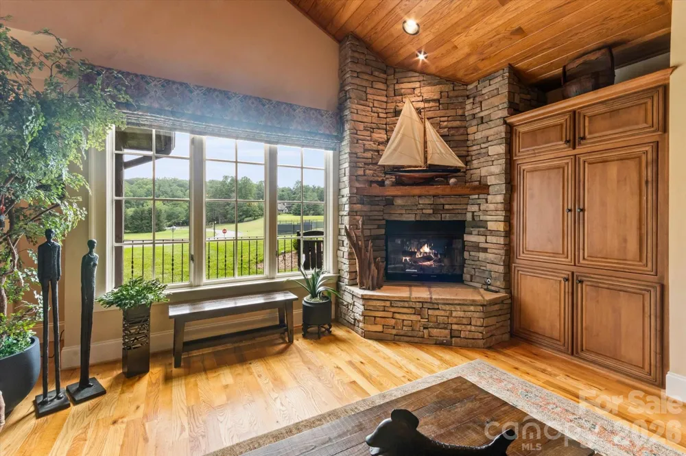 6 Jasmine Lane Brevard, NC 28712