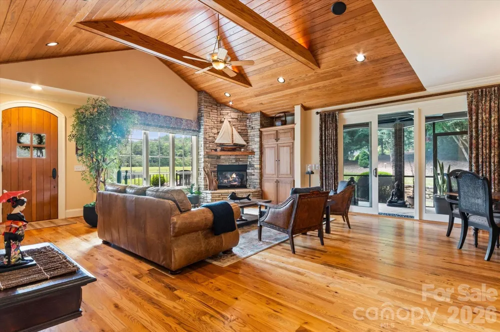 6 Jasmine Lane Brevard, NC 28712