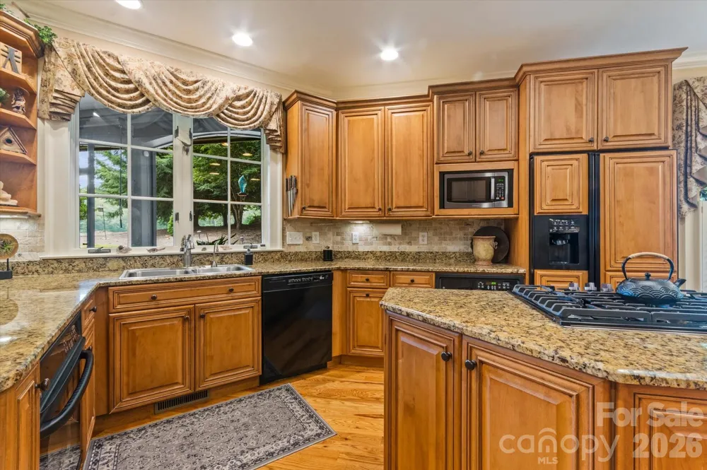 6 Jasmine Lane Brevard, NC 28712