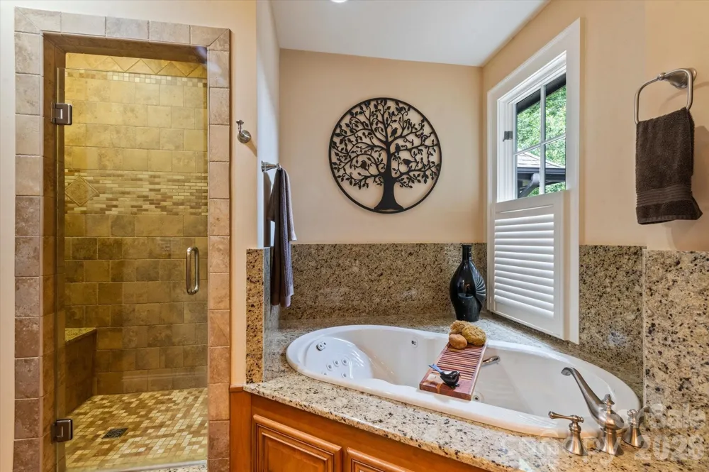6 Jasmine Lane Brevard, NC 28712