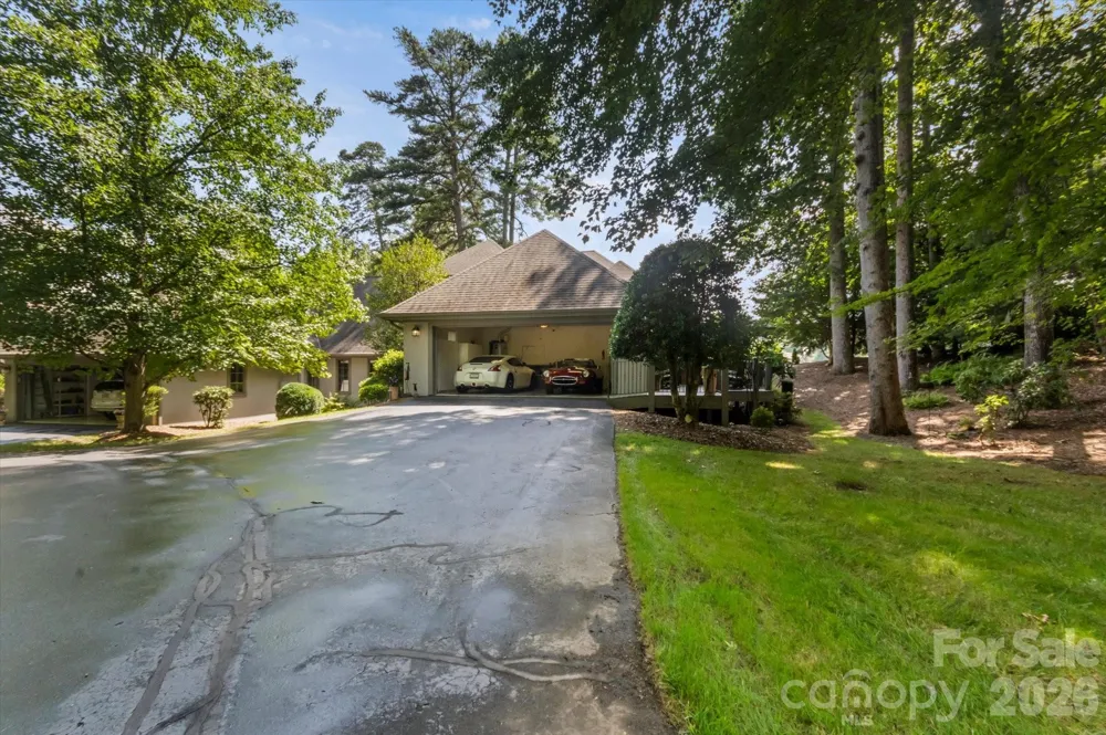6 Jasmine Lane Brevard, NC 28712