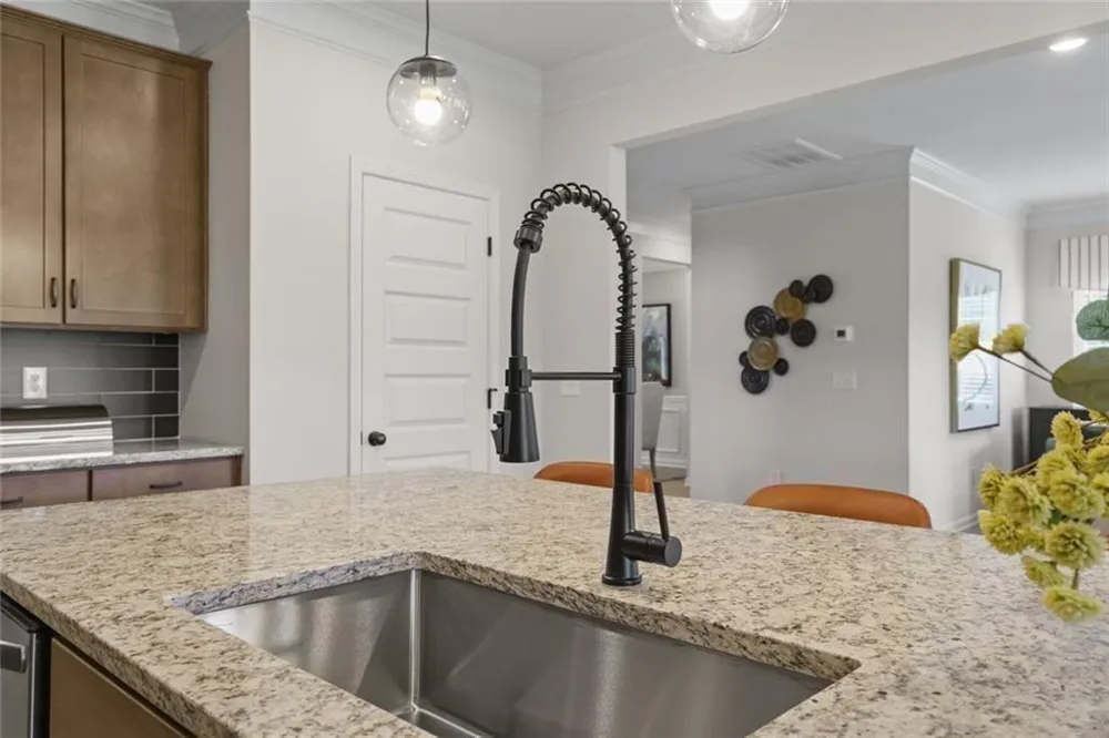 106 Meadowview Court Carrollton, GA 30117