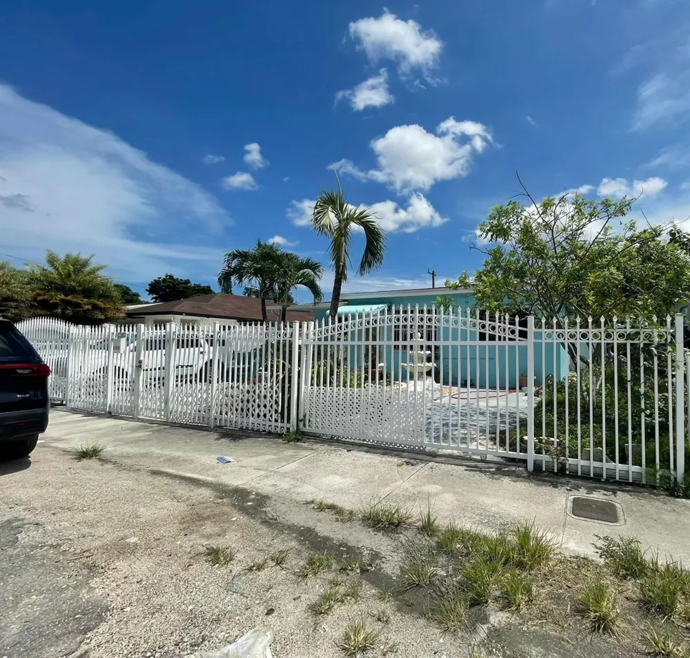 3180 NW 49TH STREET Miami, FL 33142