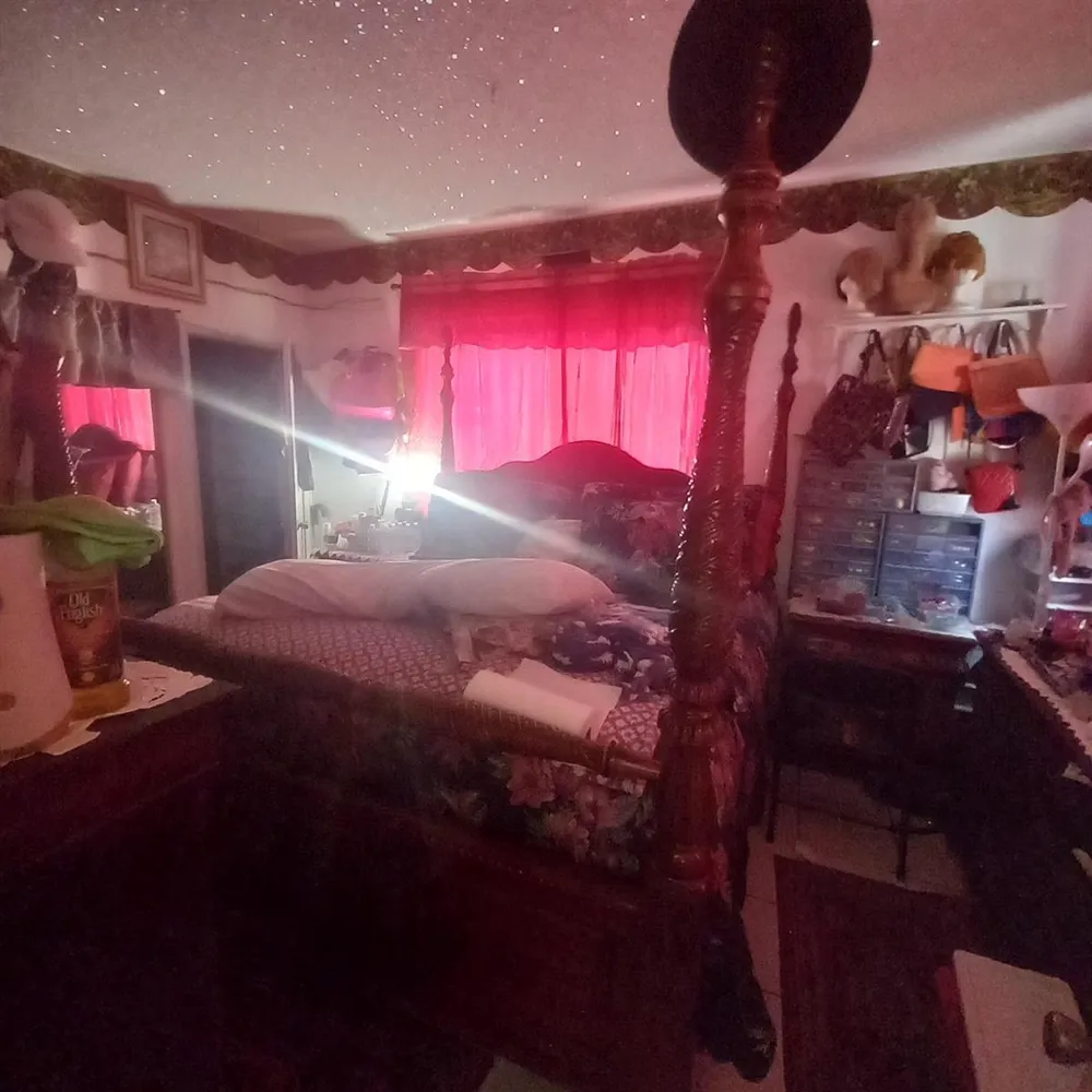3180 NW 49TH STREET Miami, FL 33142