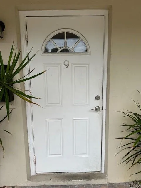 1440 MIAMI ROAD #9 Fort Lauderdale, FL 33316