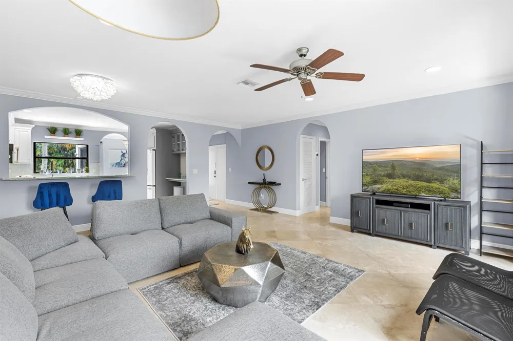 11397 POND VIEW DRIVE #E202 Wellington, FL 33414