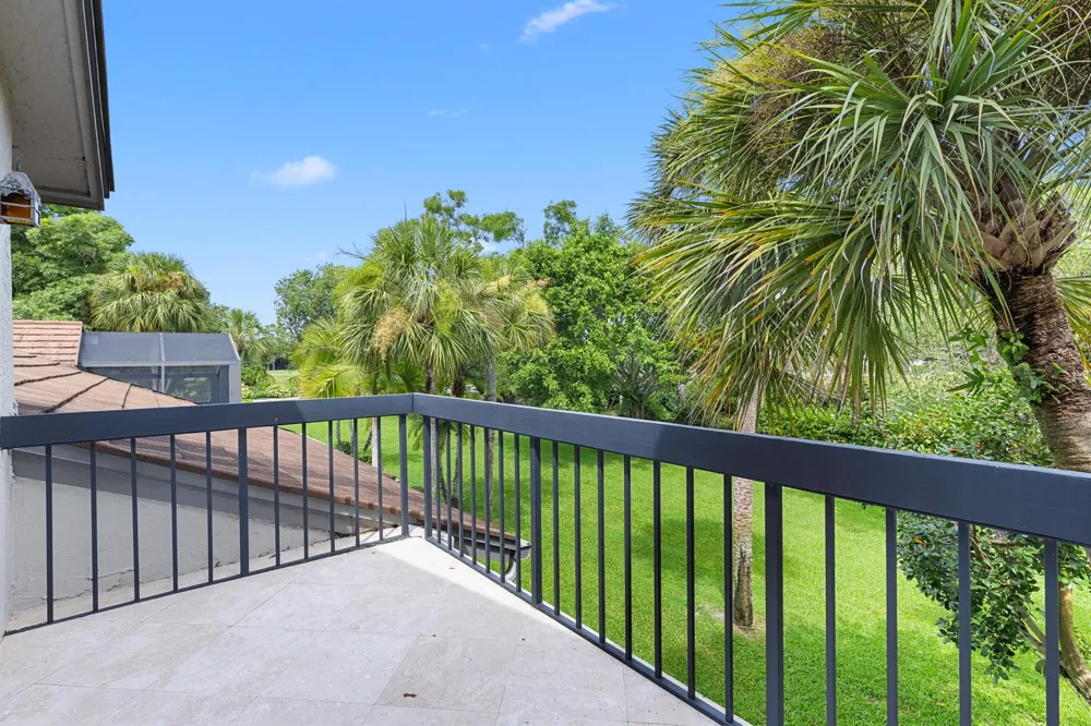 11397 POND VIEW DRIVE #E202 Wellington, FL 33414