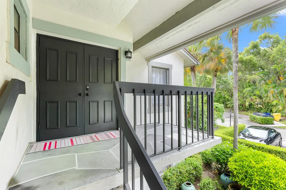 11397 POND VIEW DRIVE #E202 Wellington, FL 33414