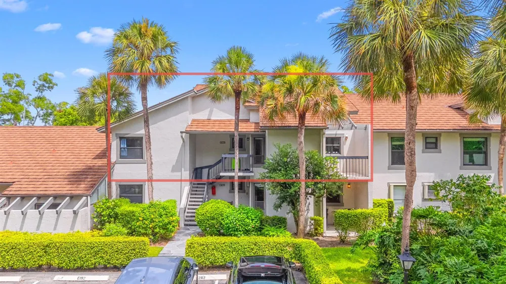 11397 POND VIEW DRIVE #E202 Wellington, FL 33414
