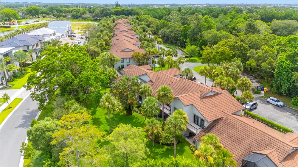 11397 POND VIEW DRIVE #E202 Wellington, FL 33414