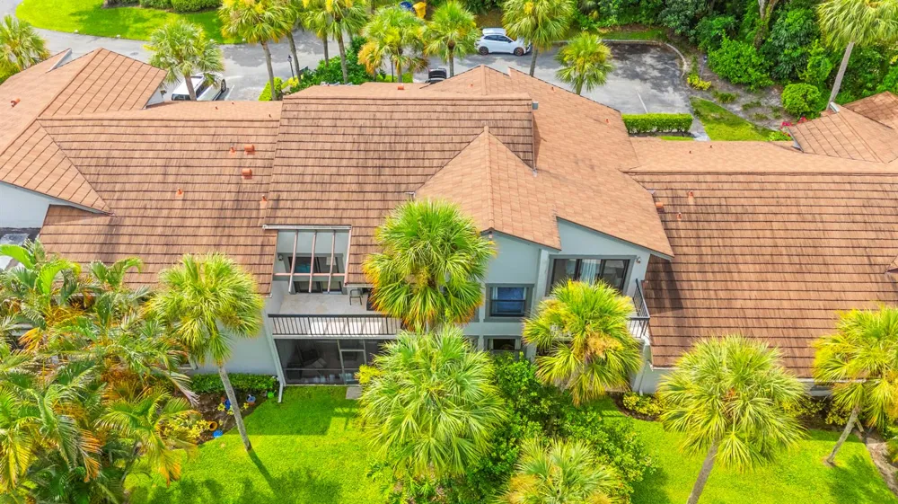 11397 POND VIEW DRIVE #E202 Wellington, FL 33414