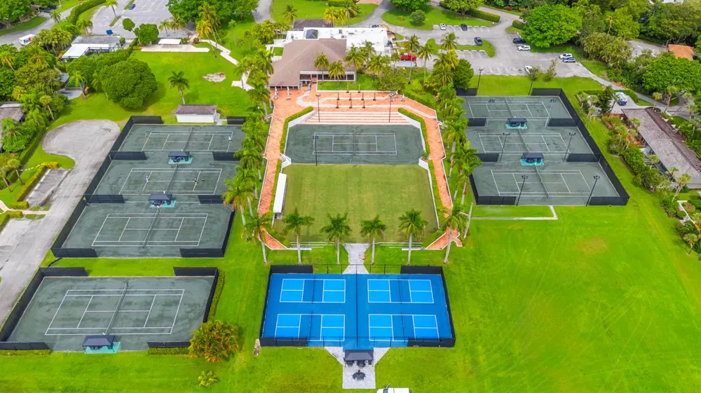 11397 POND VIEW DRIVE #E202 Wellington, FL 33414