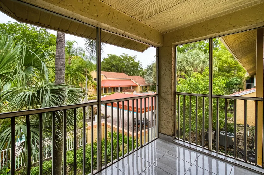 950 Coral Club Drive #950 Coral Springs, FL 33071