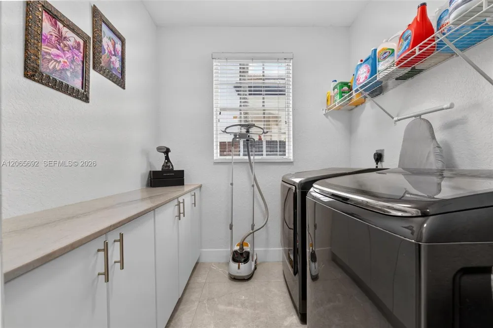 1051 SW 144th Pl Miami, FL 33184