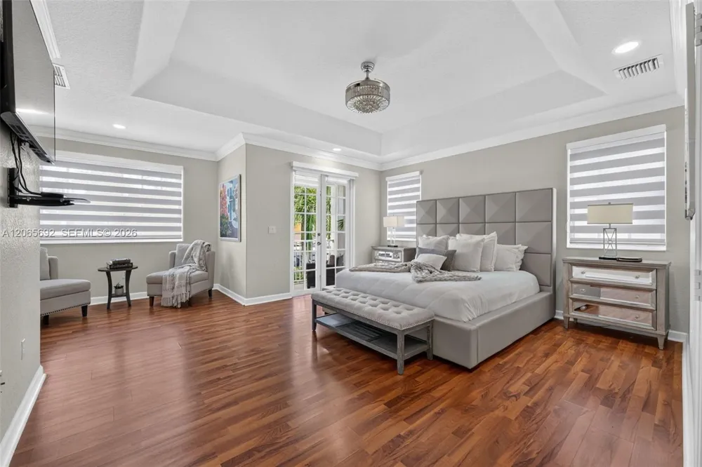 1051 SW 144th Pl Miami, FL 33184